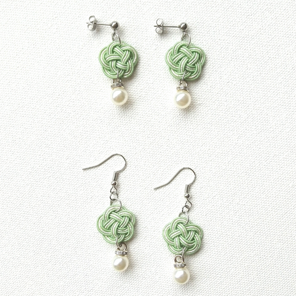 Earrings: Choose Stud or Drop < Washi Paper Strings > - Plum Blossoms [Mint Green x Silver]